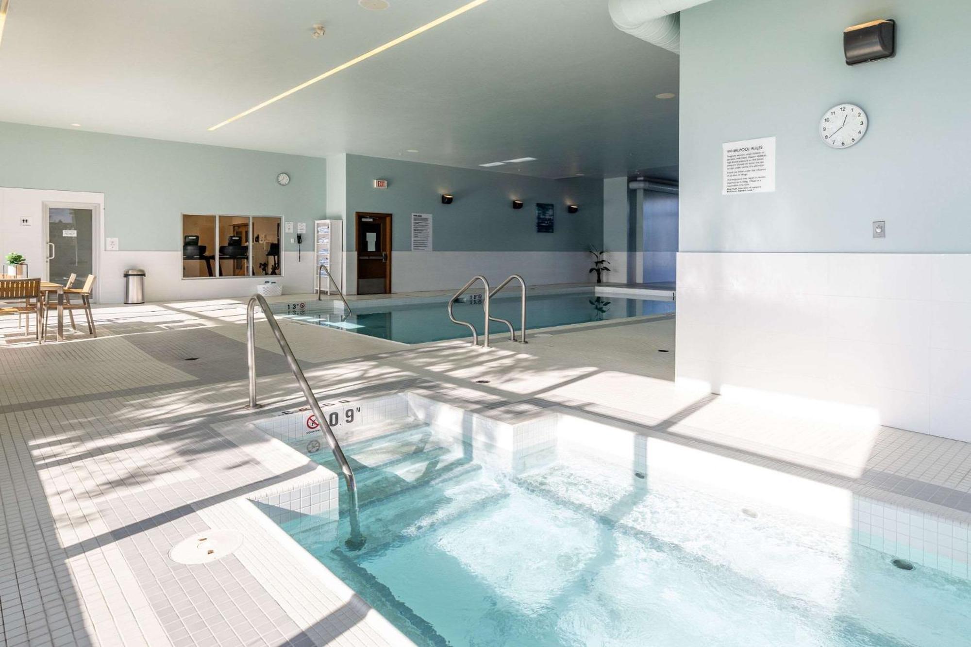 Radisson Hotel & Conference Centre Calgary Airport Luaran gambar