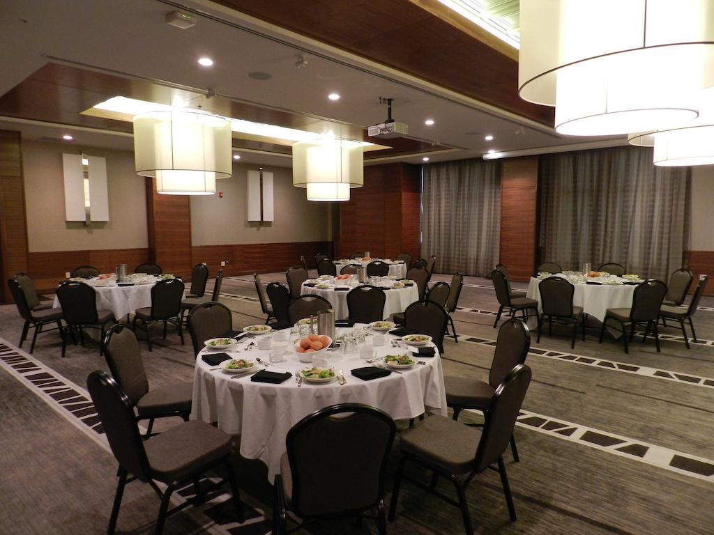 Radisson Hotel & Conference Centre Calgary Airport Luaran gambar